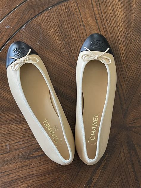 NIB CHANEL Beige Lambskin Cap Toe Ballerina Flats .